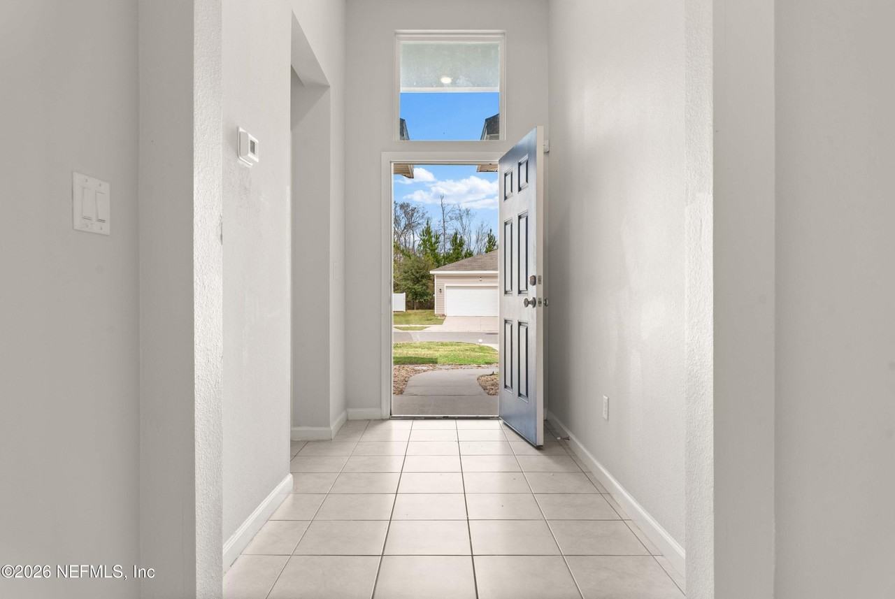 5556 Kellar Cir - Photo 4 of 33