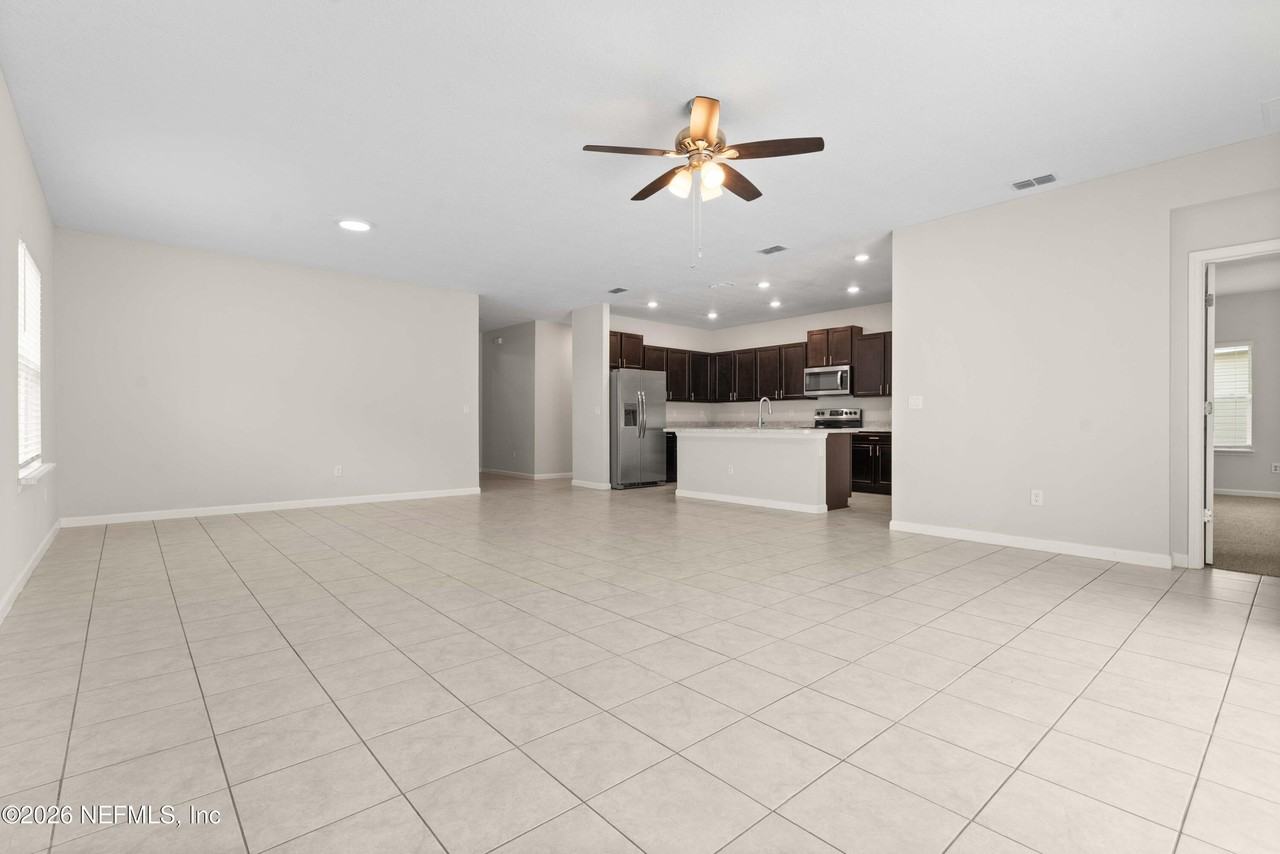 5556 Kellar Cir - Photo 5 of 33