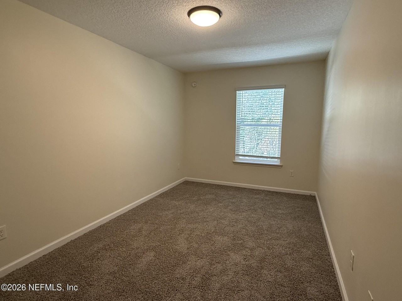 806 Oak St #14 - Photo 4 of 14
