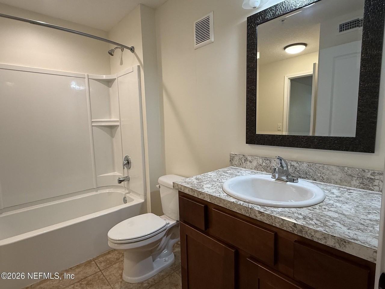 806 Oak St #14 - Photo 7 of 14