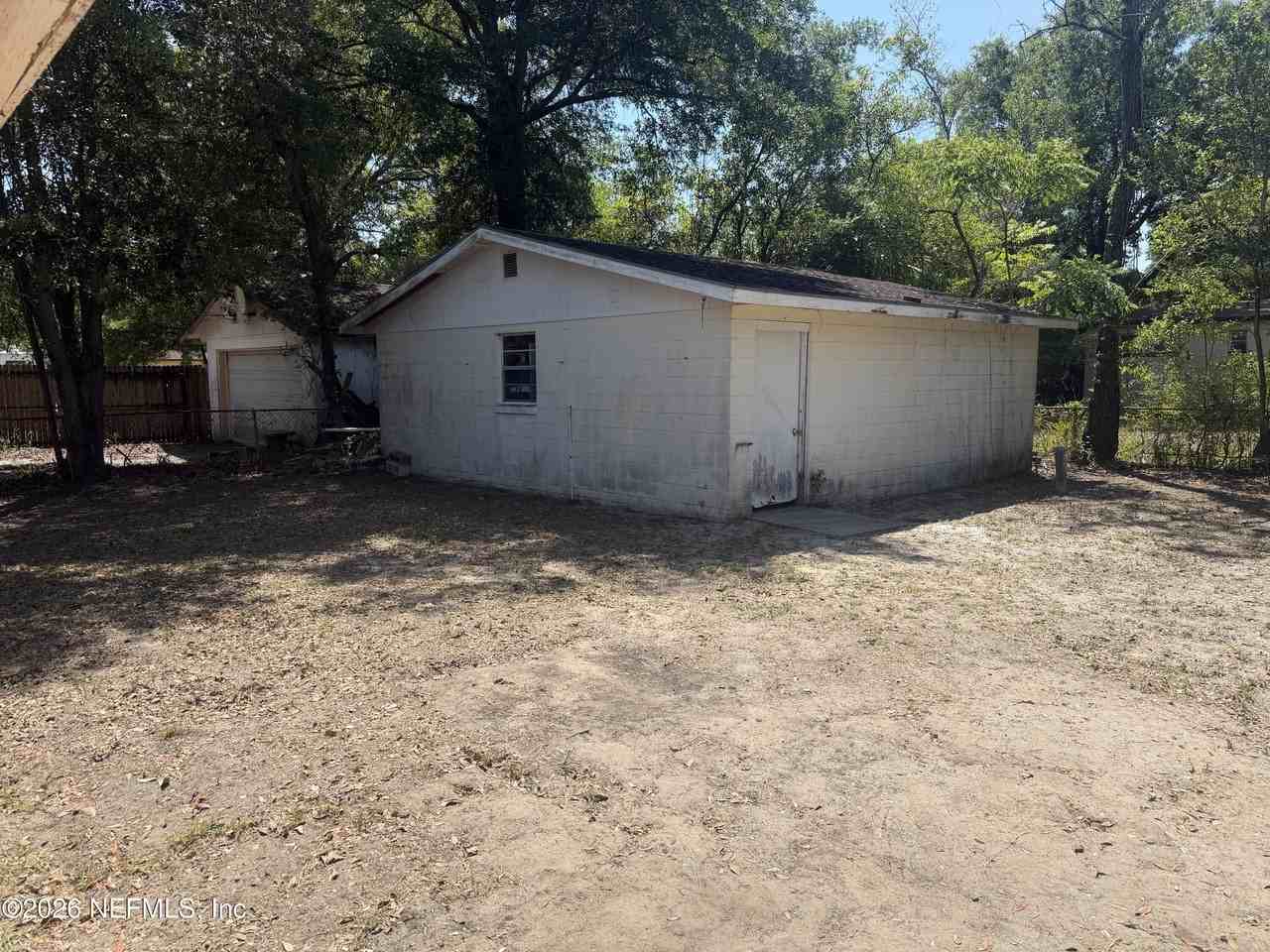 7336 Merrill Rd - Photo 6 of 8