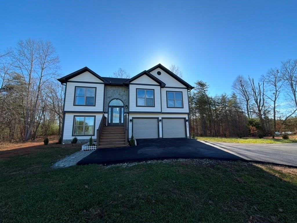 363 Bayside Ln - Photo 4 of 24