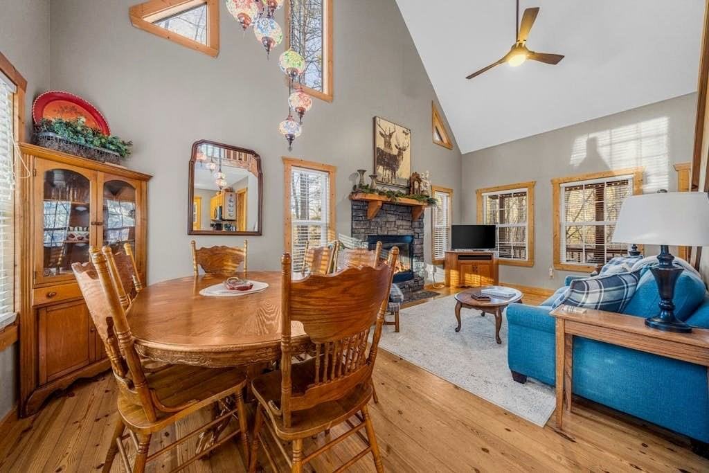 64 Poolside Ct - Photo 6 of 25