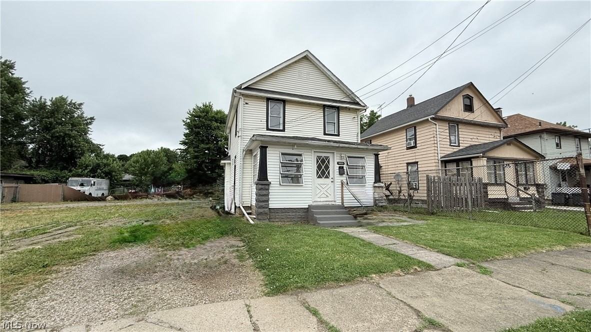 1433 Kenmore Blvd - Photo 3 of 14