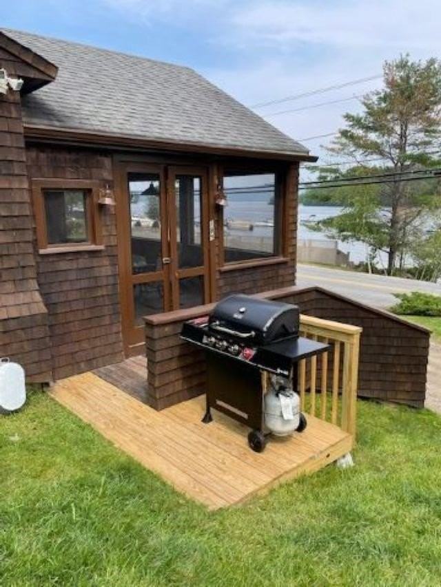 189 W Shore Rd - Photo 2 of 13