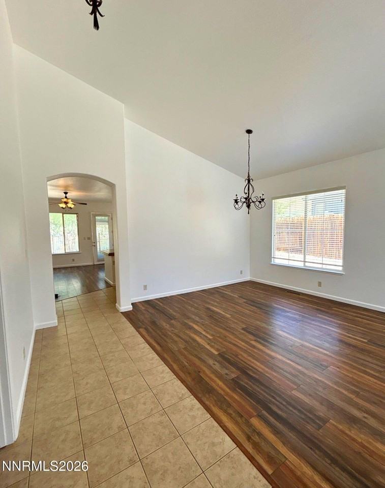 2991 Fox Trail Dr - Photo 3 of 21