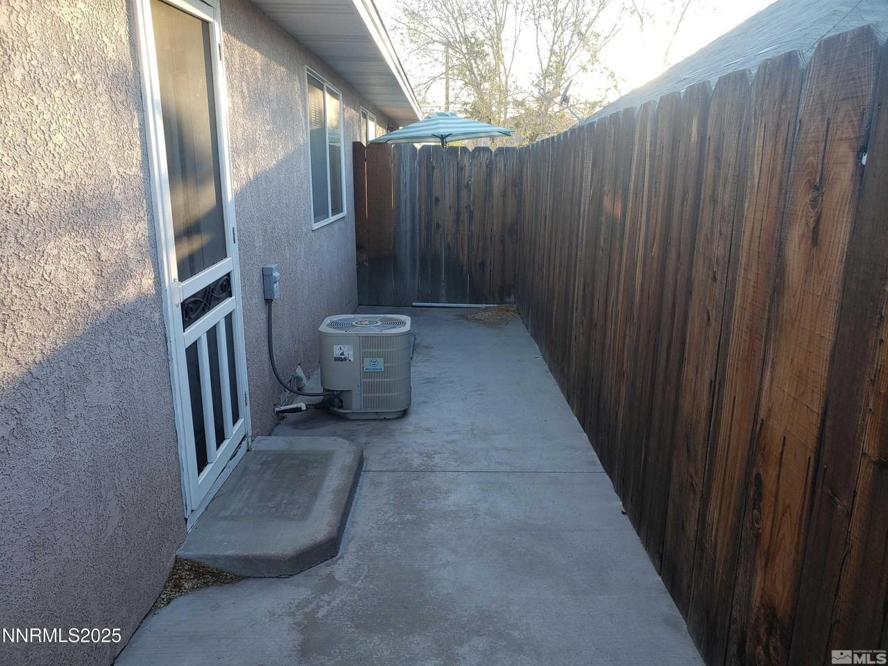 205 E A St - Photo 5 of 8