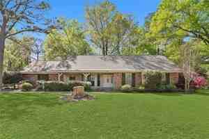 featured image of 32 Beth Dr