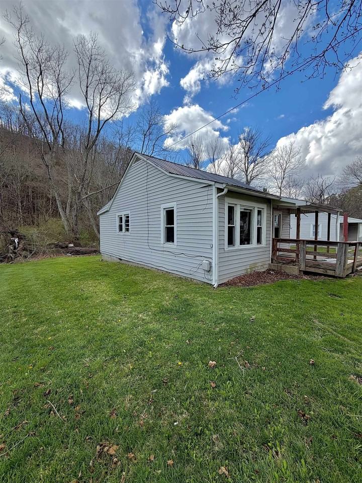 117 Aspen Ct - Photo 2 of 3