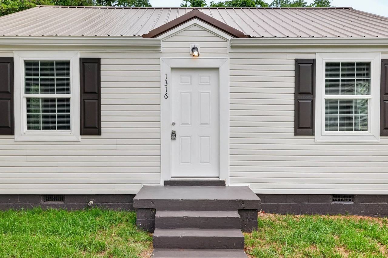 1316 Sunnyview Dr - Photo 4 of 23