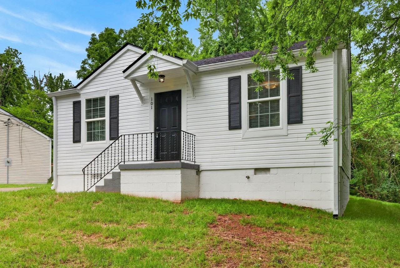 101 Valley View Cir - Photo 2 of 22
