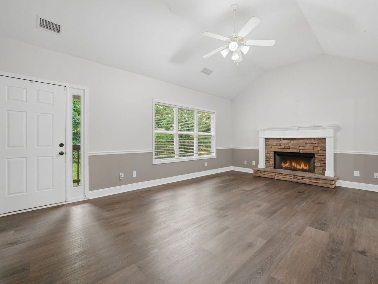166 166 Cove Hill Rd - Photo 3 of 45