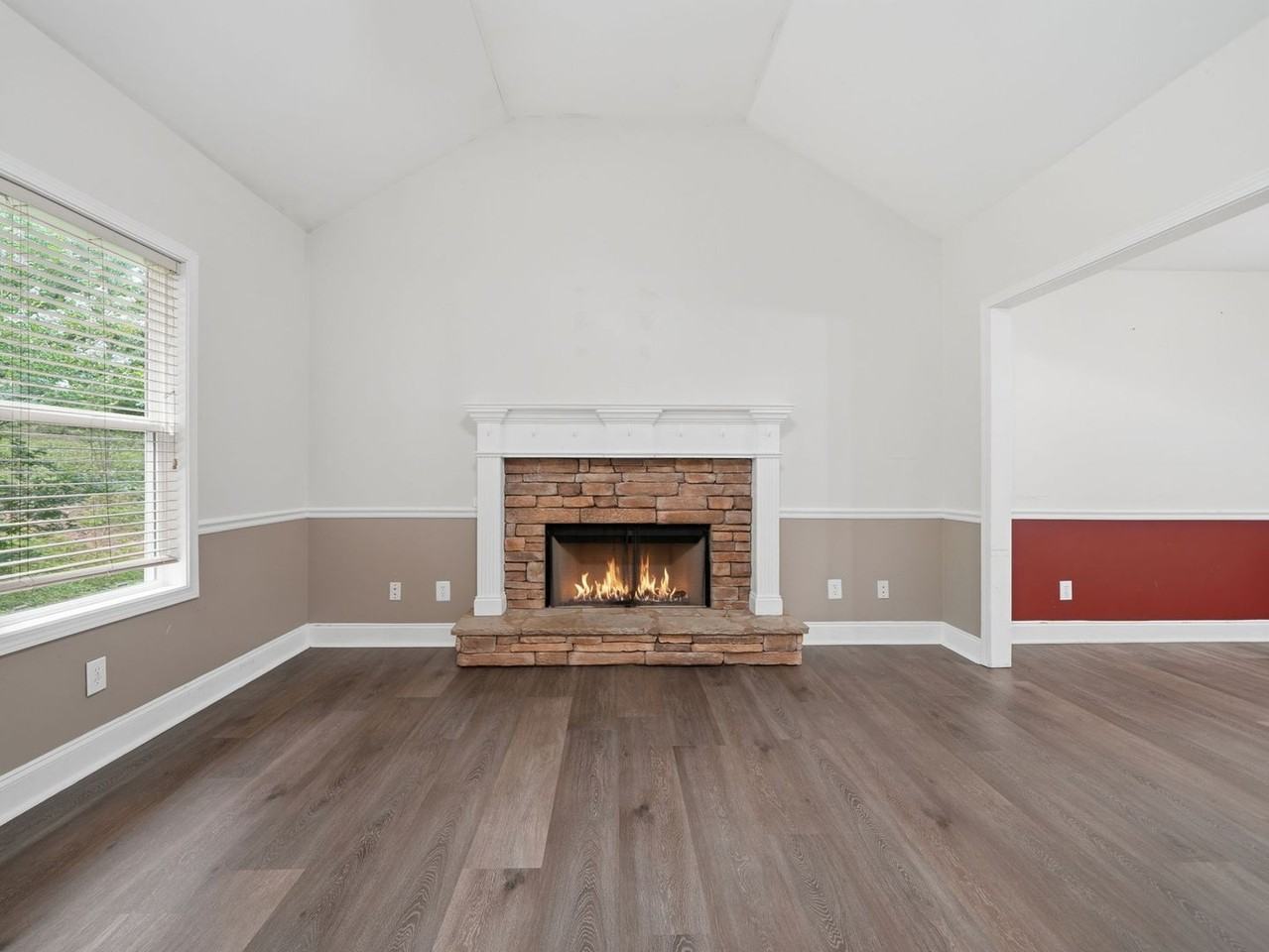 166 166 Cove Hill Rd - Photo 4 of 45
