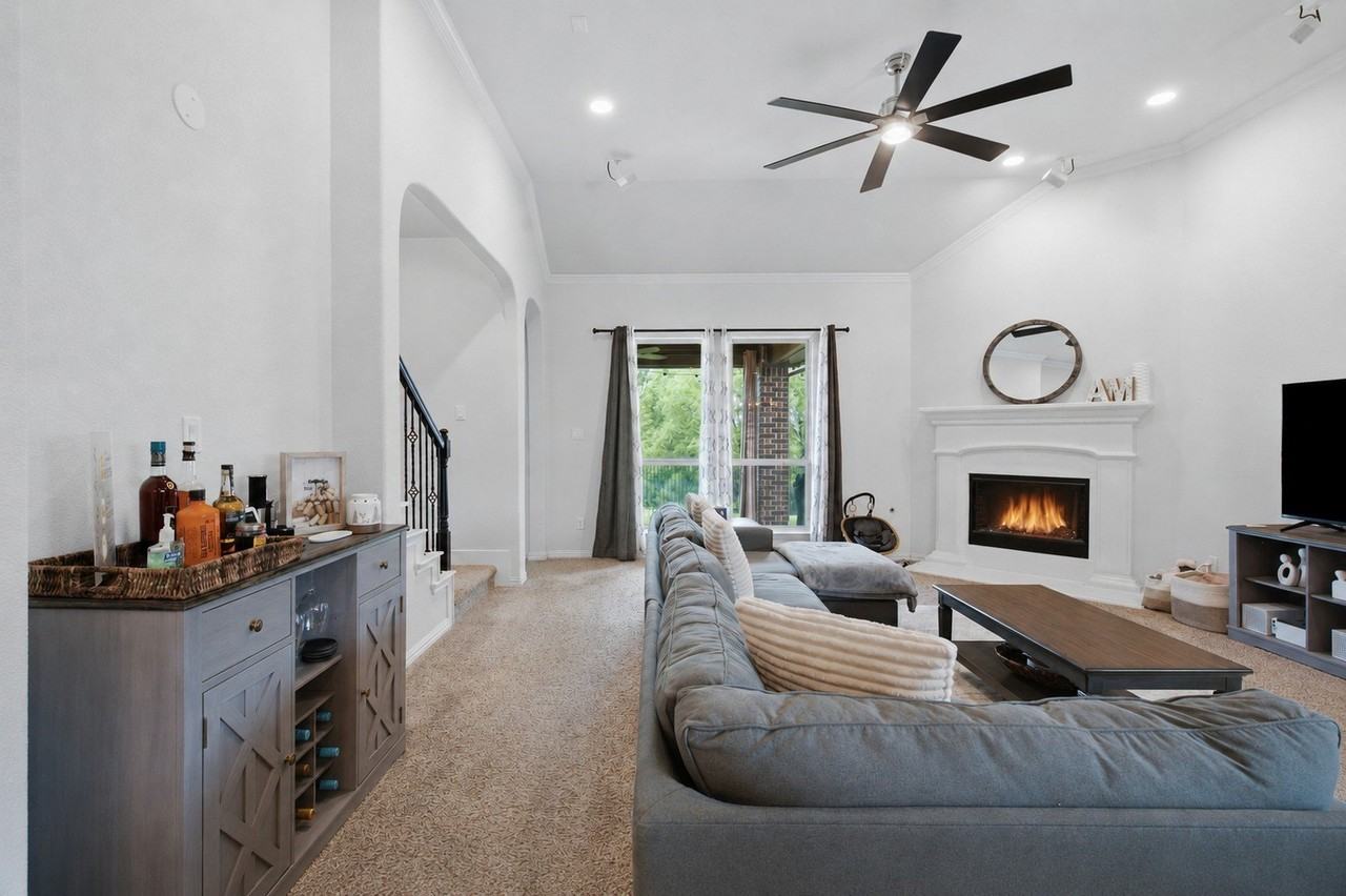 9653 Calaveras Rd - Photo 5 of 34