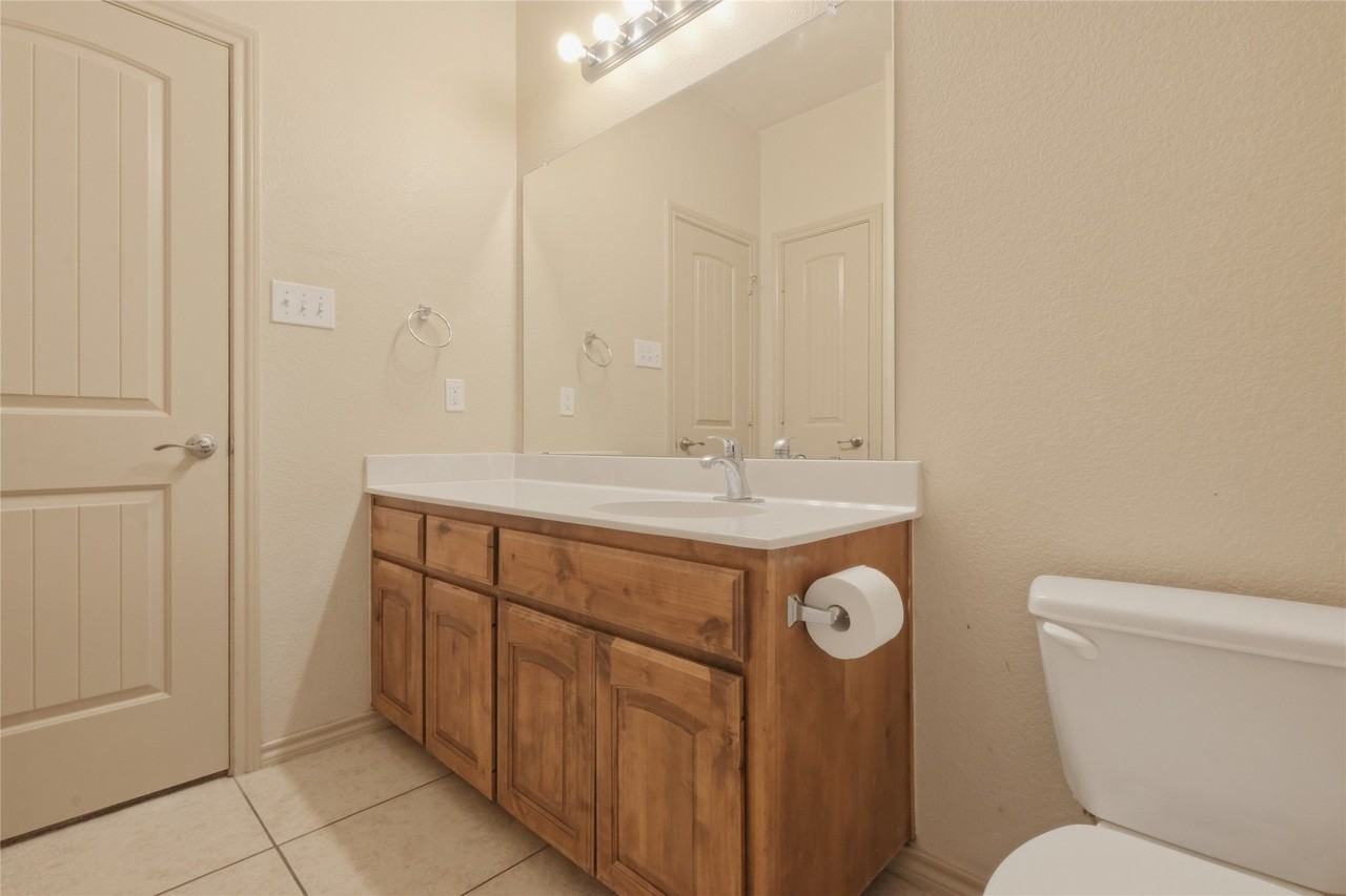 2016 Priscella Dr - Photo 6 of 25