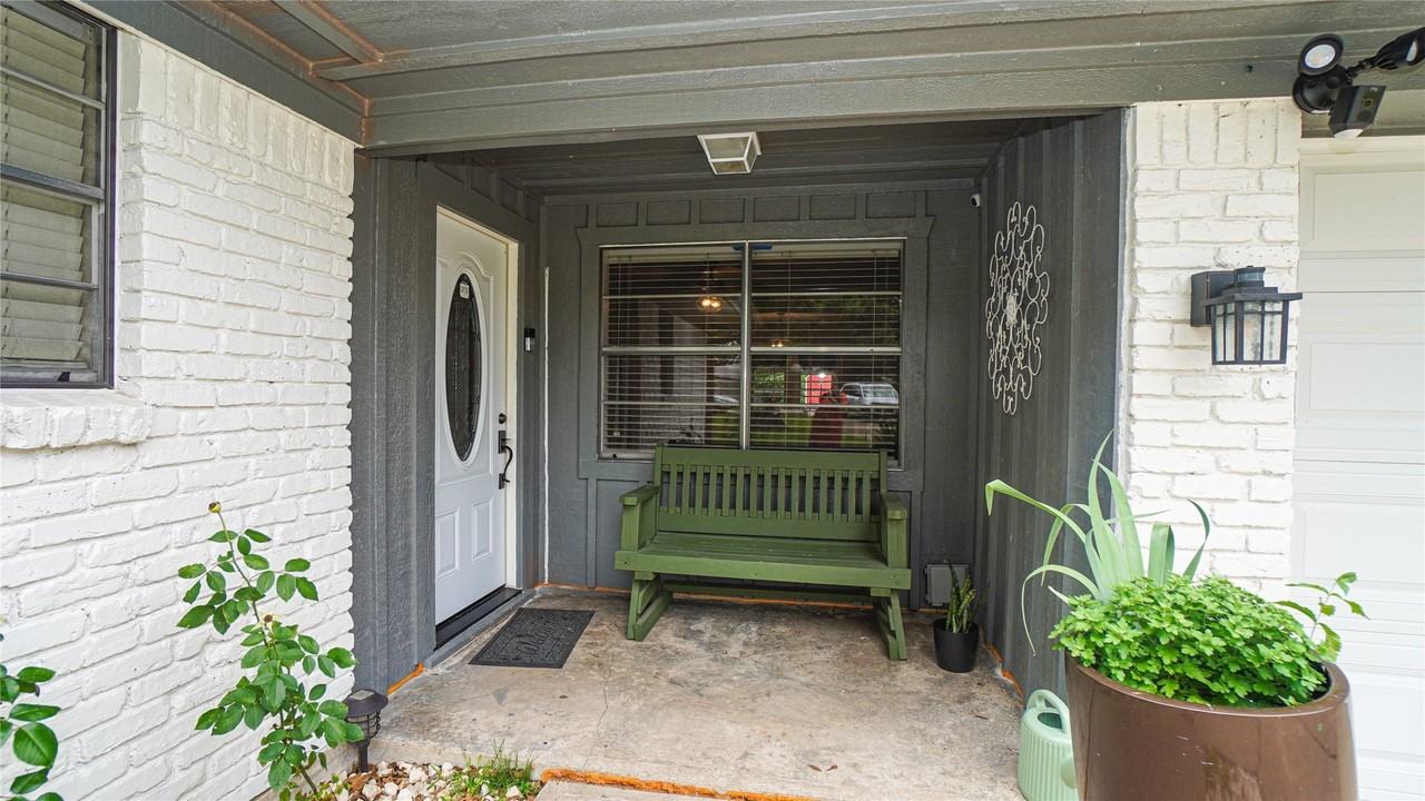 340 Northside - Photo 2 of 29