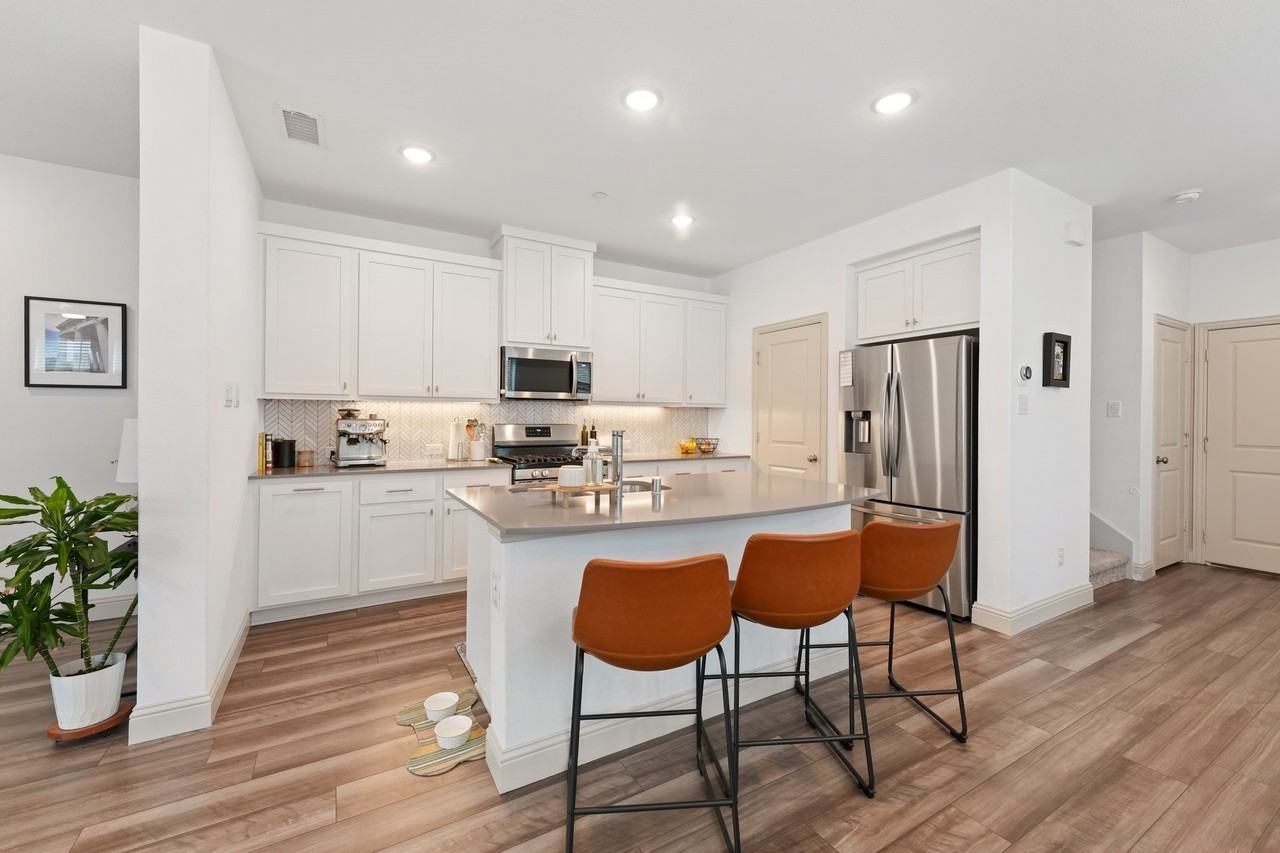 6028 Silverado Trl - Photo 5 of 18