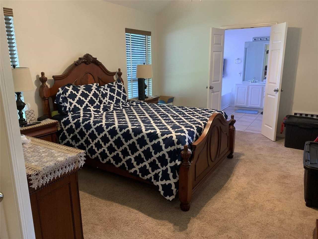 2501 Spring Dr - Photo 5 of 10