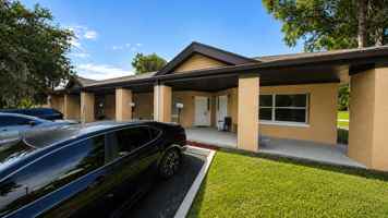featured image of 616 Se 11th St