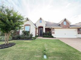 featured image of 2215 Grassland Ave