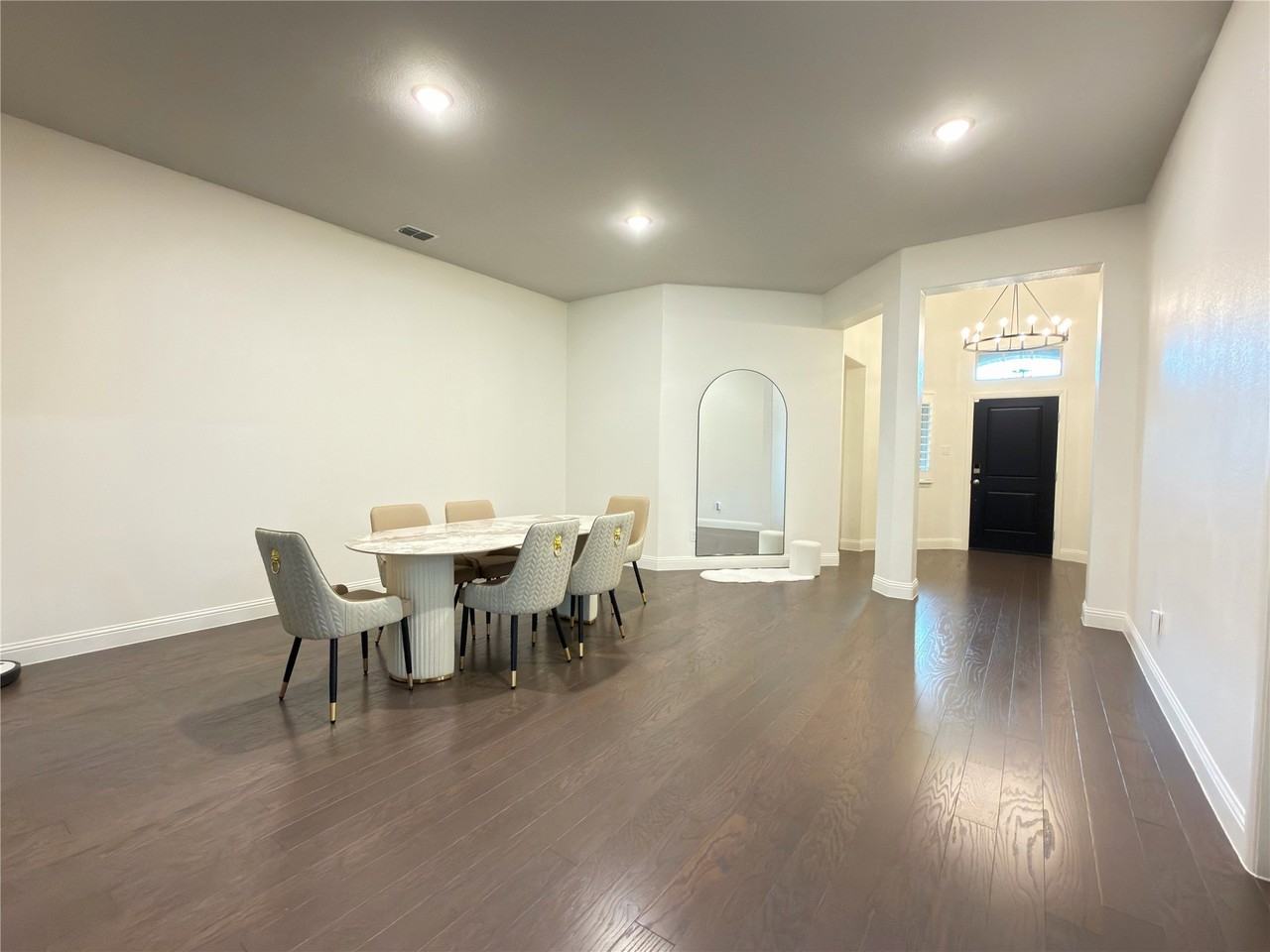 2215 Grassland Ave - Photo 6 of 28