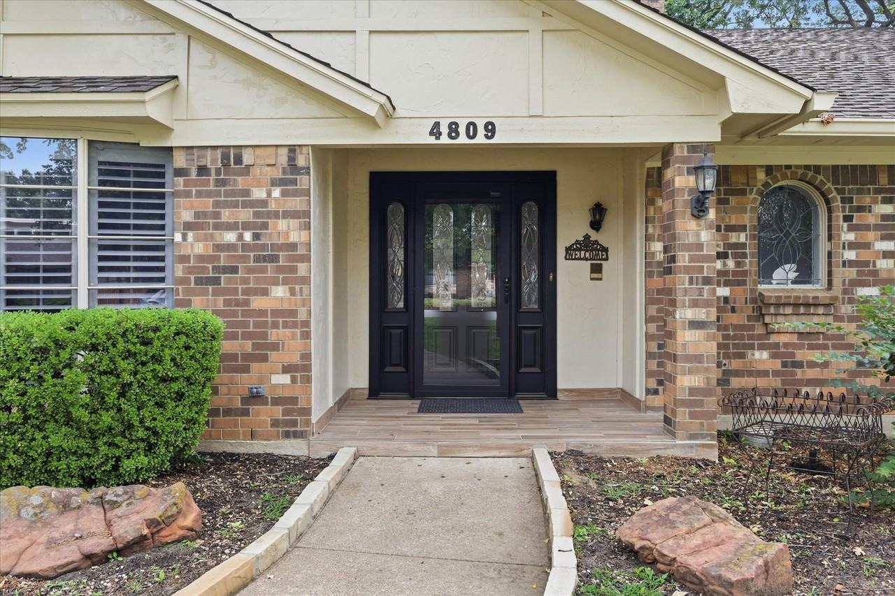 4809 Jim Mitchell Trl W - Photo 4 of 35