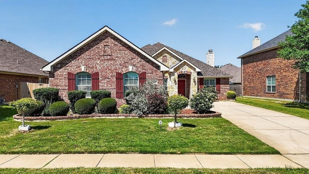 2360 Collin Dr