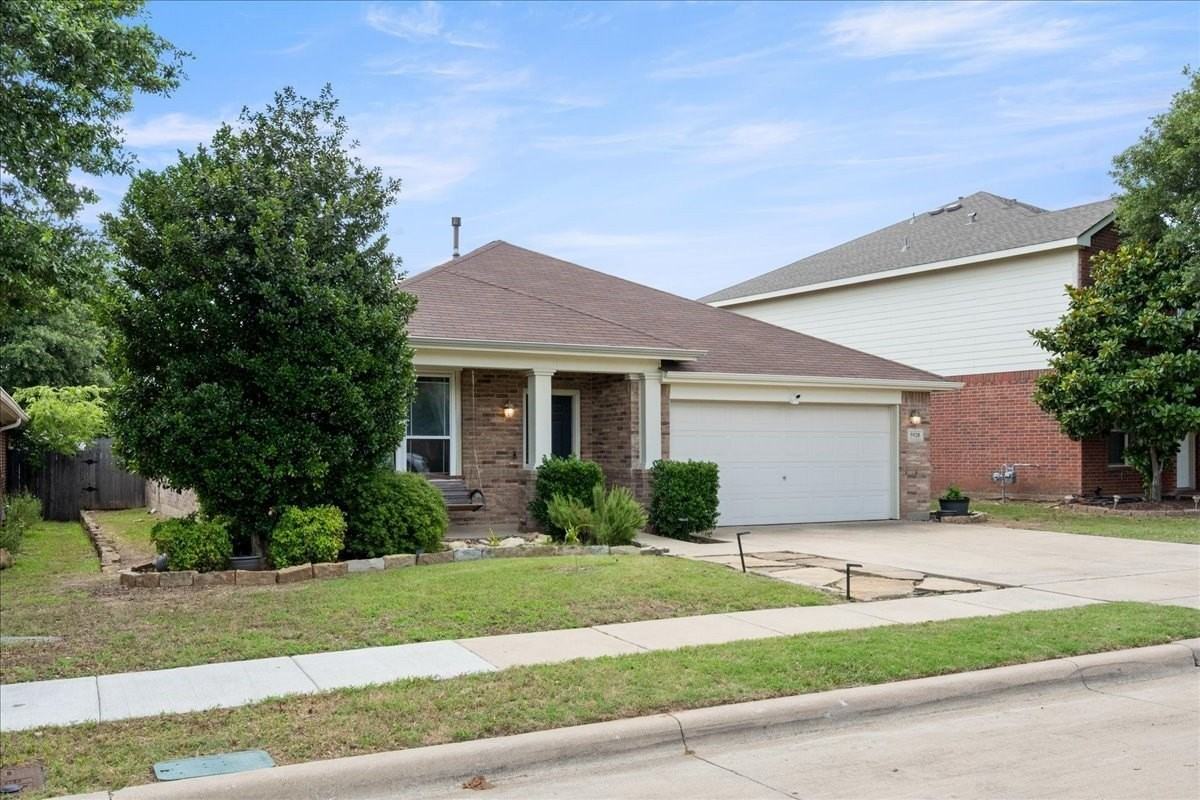 5920 Westgate Dr - Photo 2 of 40