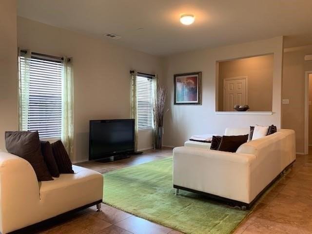 5924 Lost Valley Dr - Photo 3 of 35