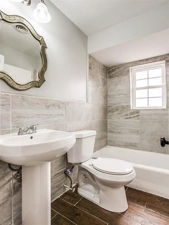 4704 Abbott Ave #118 - Photo 3 of 16