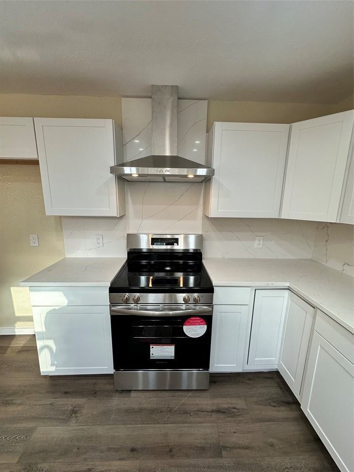 6620 Moss Ln - Photo 6 of 29