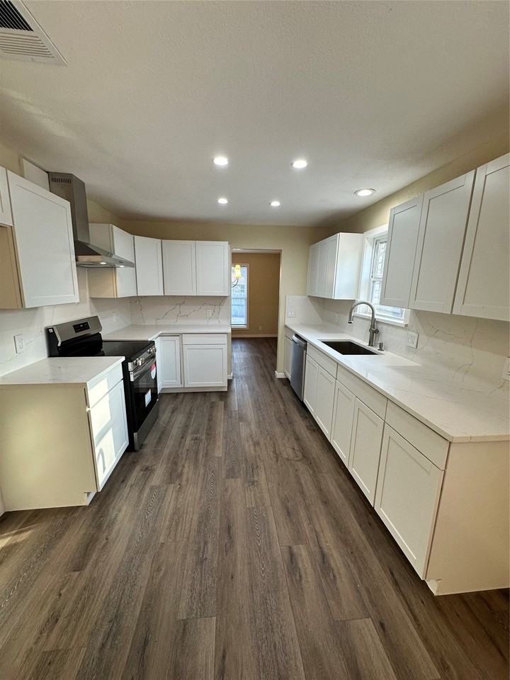 6620 Moss Ln - Photo 7 of 29