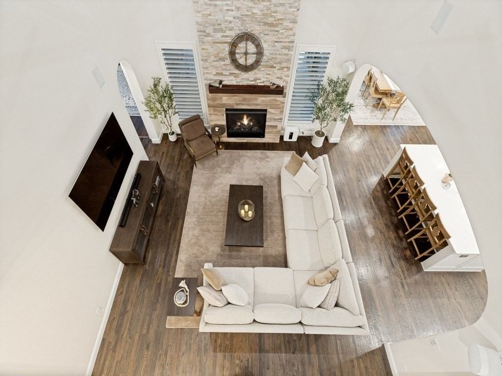 3702 Mesquite Ct - Photo 7 of 37
