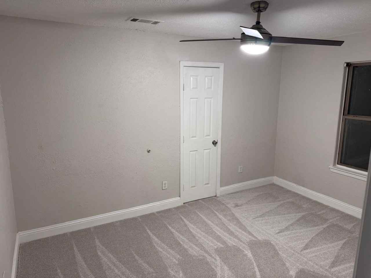 4209 Puget St - Photo 4 of 24