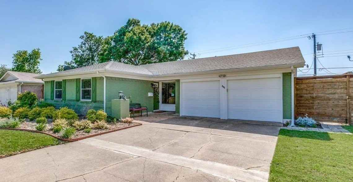 809 N Cottonwood Dr - Photo 2 of 20