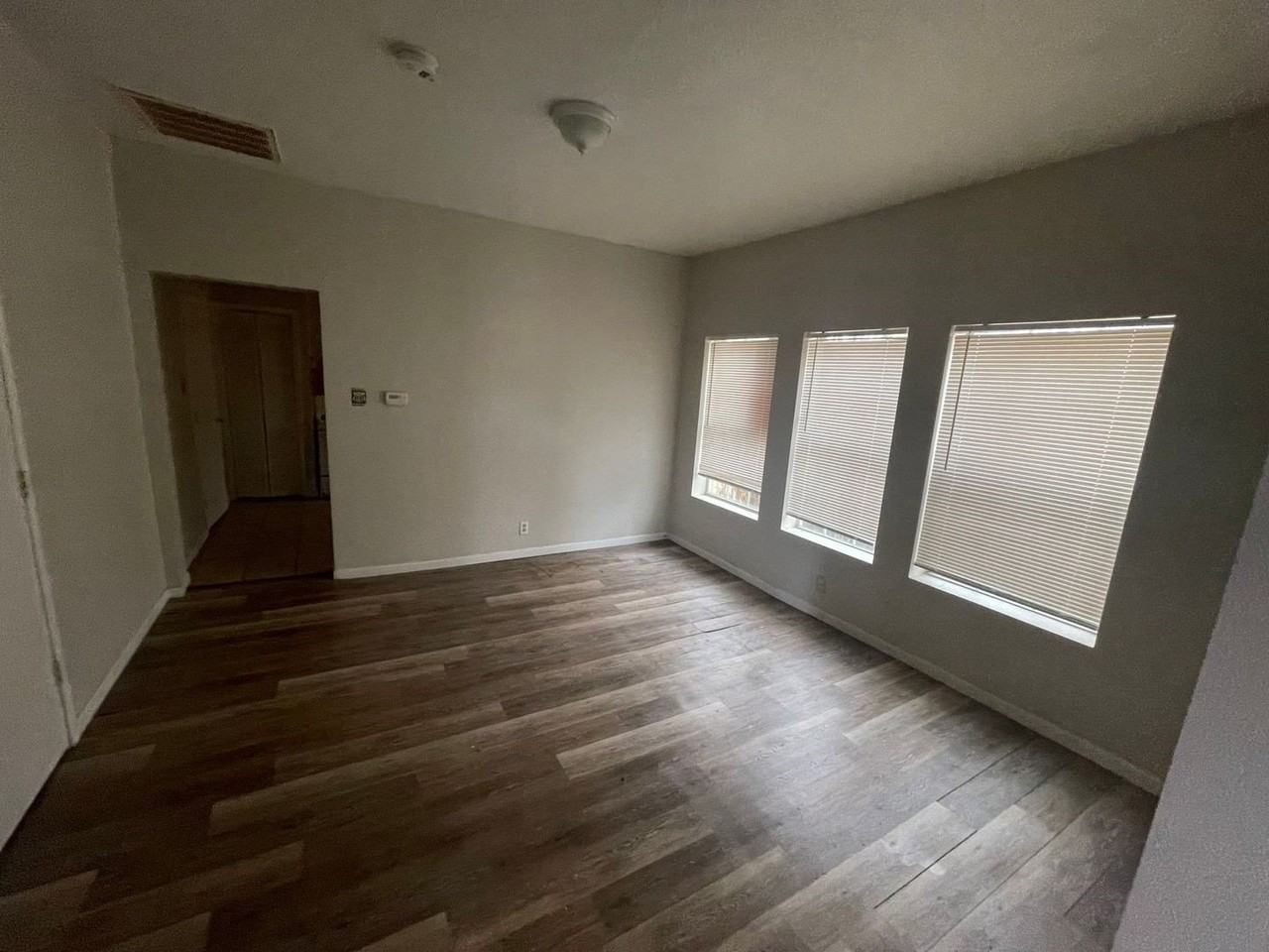 1368 Mulberry St - Photo 2 of 7