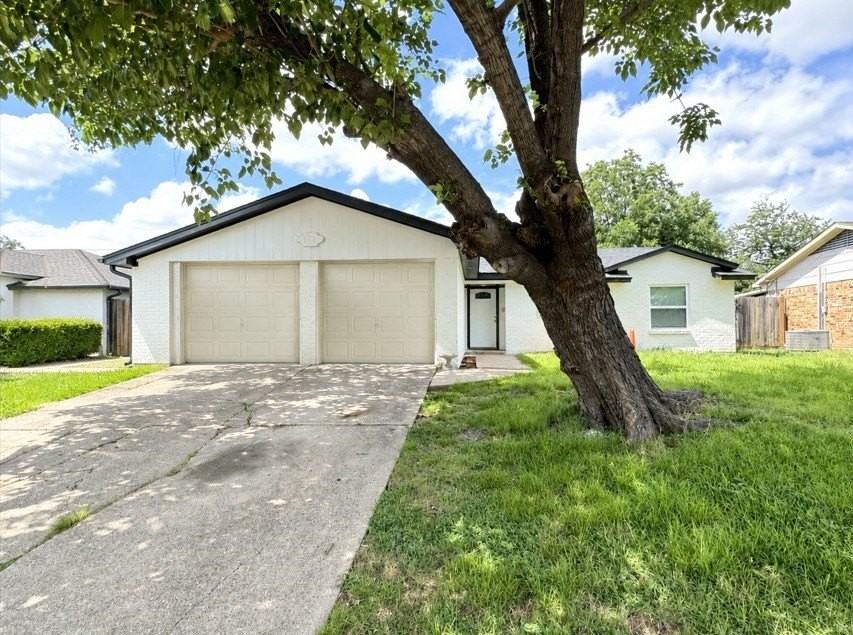 613 Dawn Dr - Photo 3 of 14
