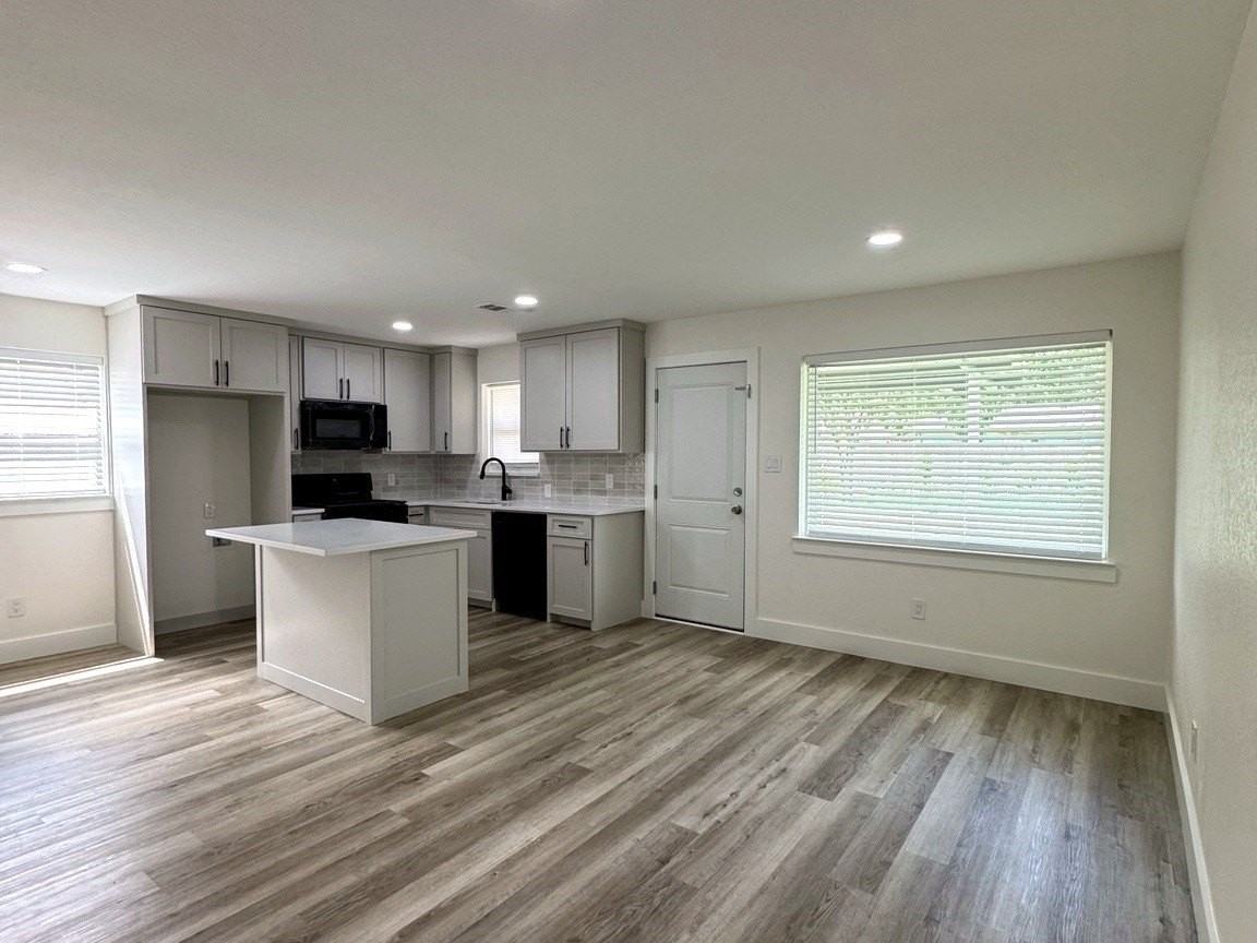 613 Dawn Dr - Photo 5 of 14
