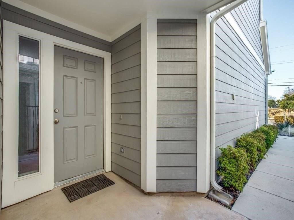 2330 Throckmorton St - Photo 4 of 24