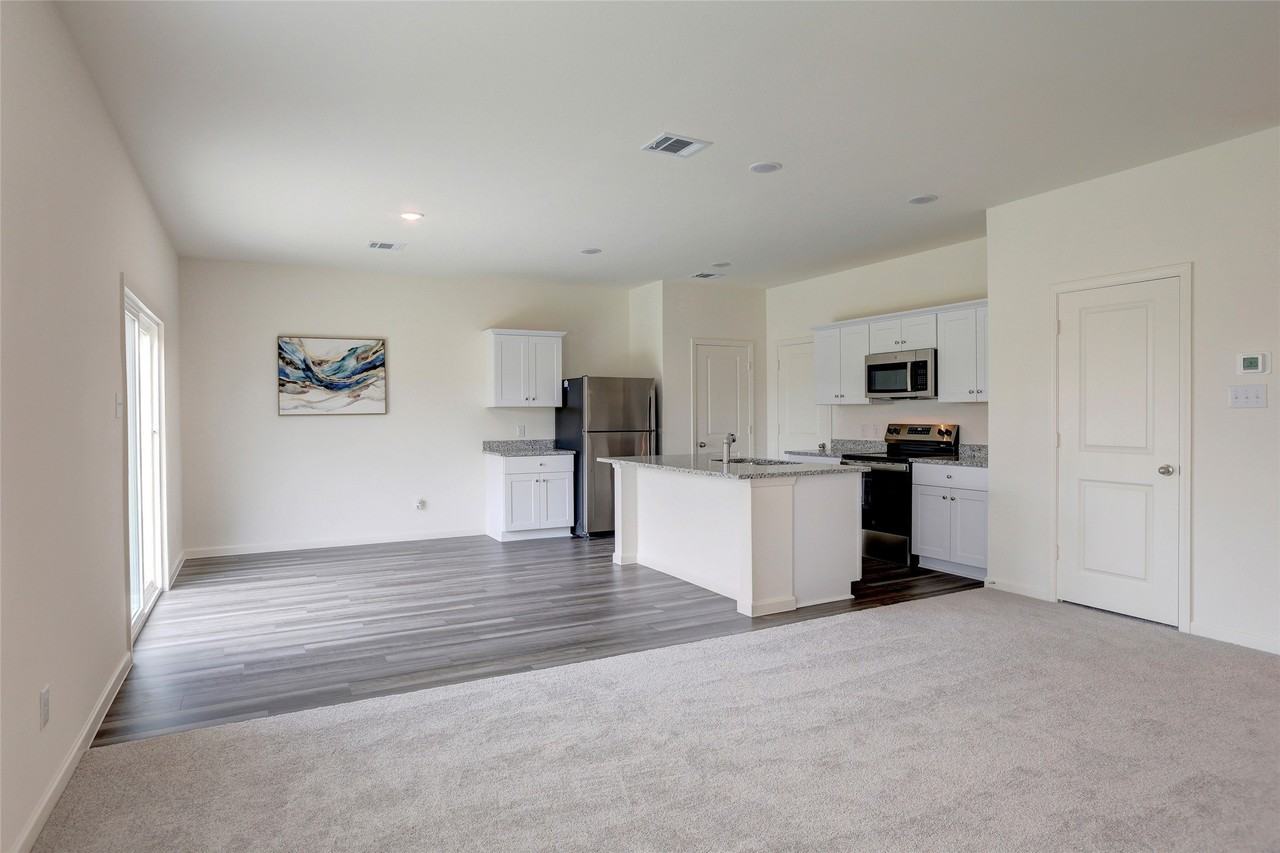 616 Cherry Creek Ln - Photo 6 of 36