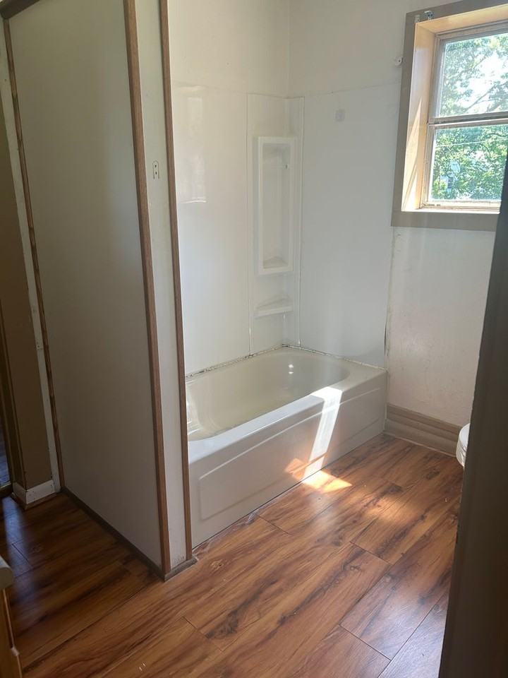 610 N Main St - Photo 6 of 6