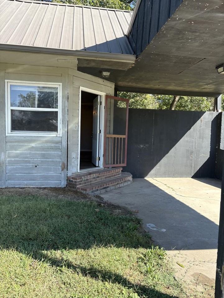13950 E Nutmeg Rd - Photo 3 of 12