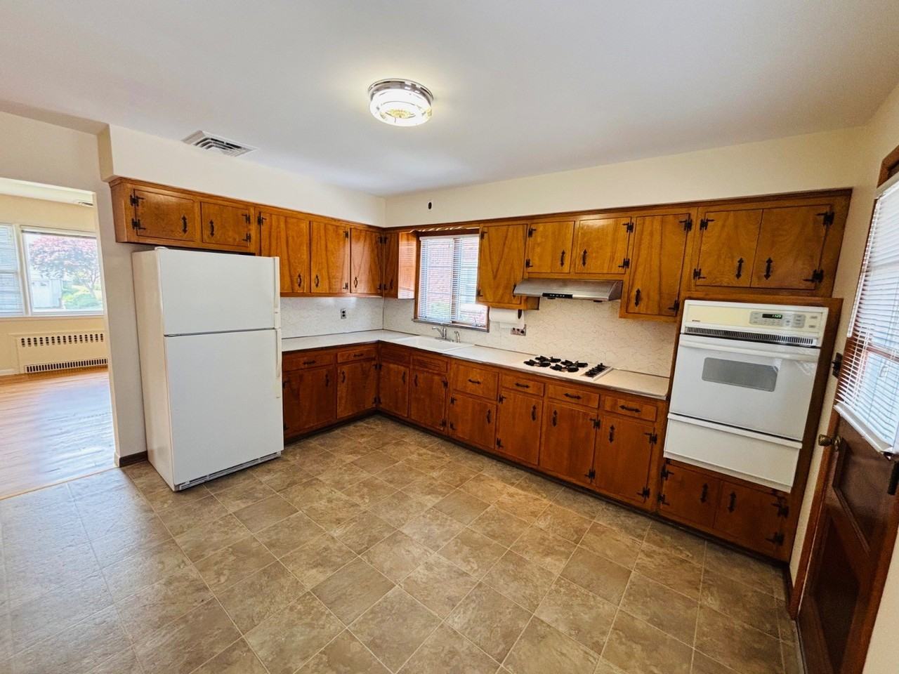 Union Ave - Photo 2 of 18