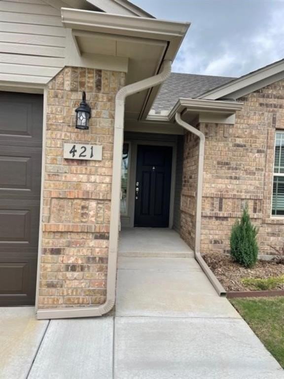 421 Compass Dr - Photo 3 of 34