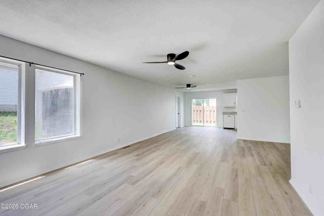 103 W 41st St - Photo 6 of 20