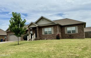featured image of 2731 Jefferson Ave