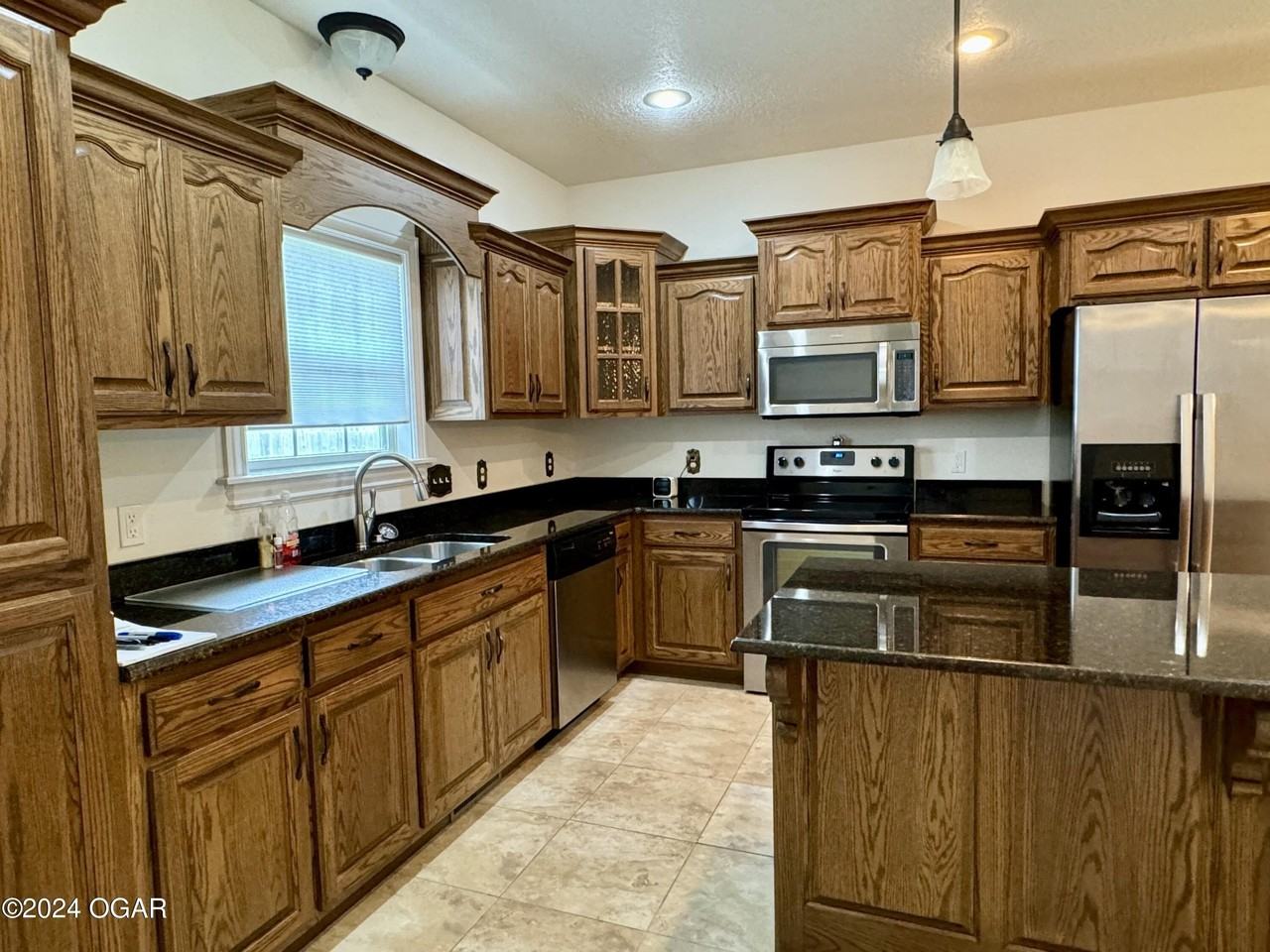 2731 Jefferson Ave - Photo 4 of 12