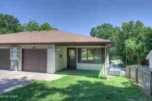 featured image of 416 W Spring St #1
