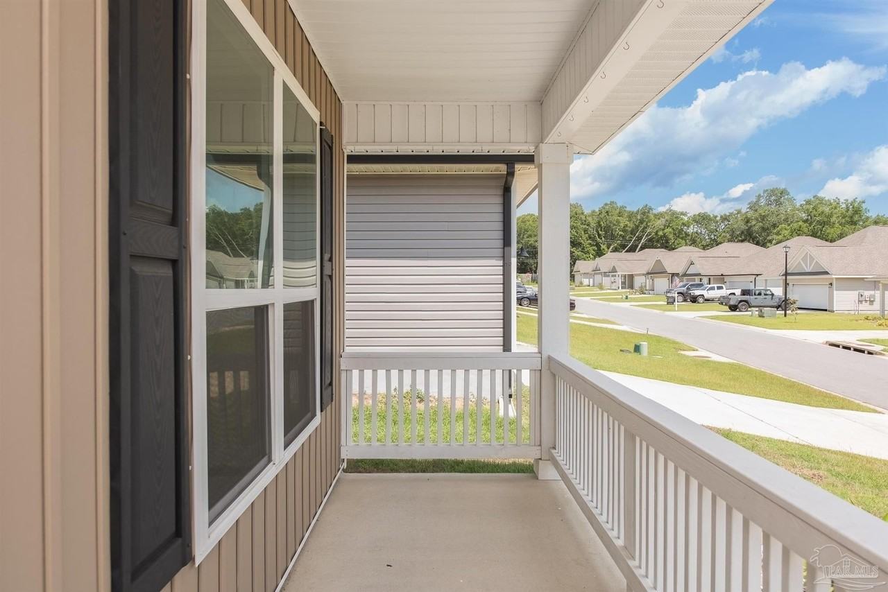 240 Camellia Dr - Photo 3 of 27