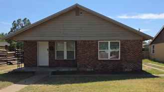 1103 N Carrizo St #B - Photo 1 of 1